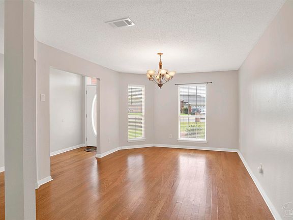 4th image of 128 Gunwale Rd