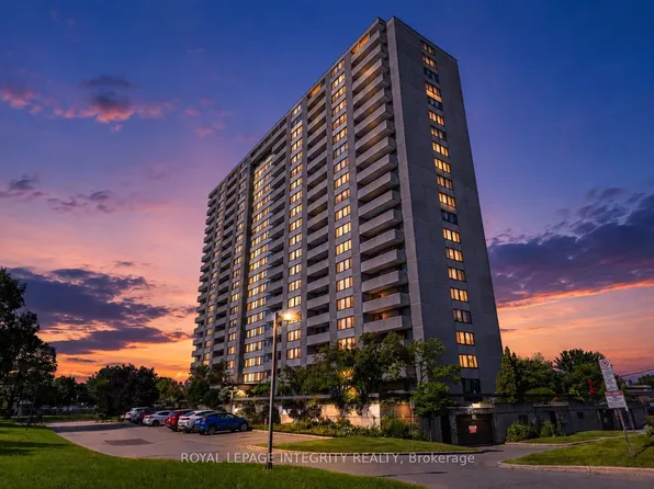 2625 Regina St #1406, Ottawa, ON K2B 5W8