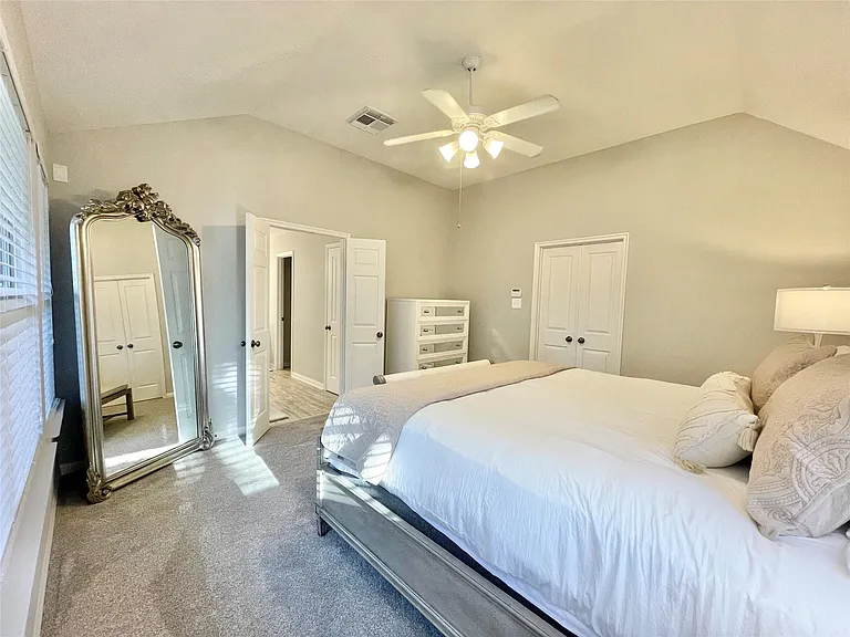 46 Flickering Sun Ct — Photo 33