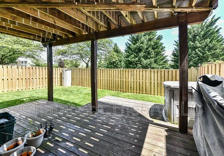 21820 Leatherleaf Ct — Photo 33