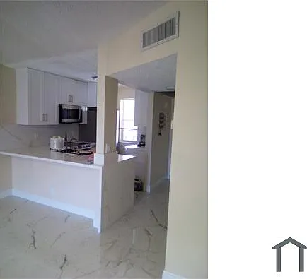 9911 Three Lakes Cir — Photo 6