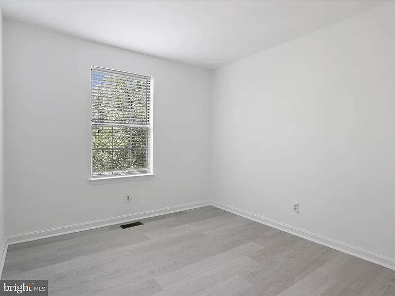 5129 Beauregard St — Photo 29