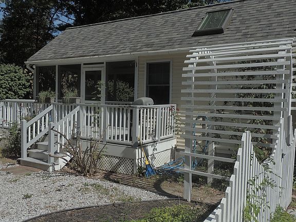 Open / Screened Deck / Porch