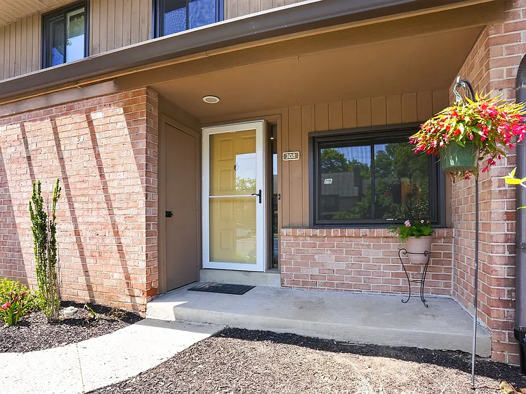 Entry and exterior storage