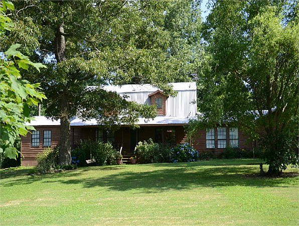 1st image of 512 County Road 1511