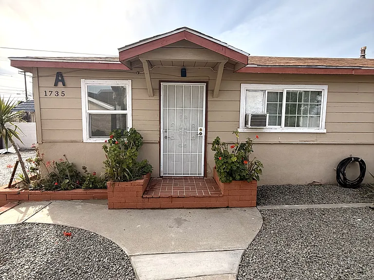 1735 W Foothill Blvd #A — Photo 1