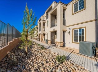 5641 Steampunk St, Las Vegas, NV 89118