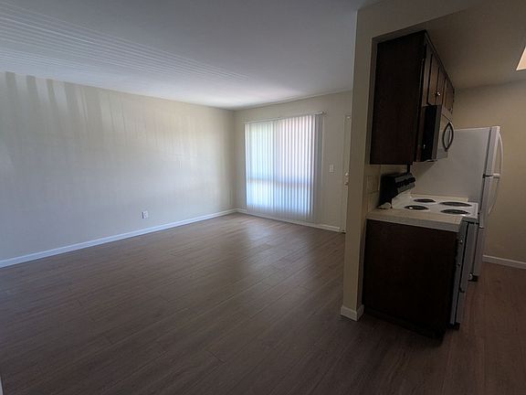 5th image of 1809 E 17th St #16