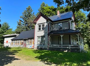 52 Gardner St, Patten, ME 04765