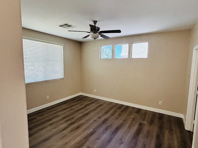 9321 Dorrell Ln — Photo 6