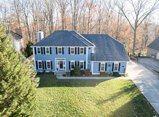 10346 Wildwood Dr, Zionsville, IN 46077