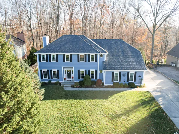10346 Wildwood Dr, Zionsville, IN 46077