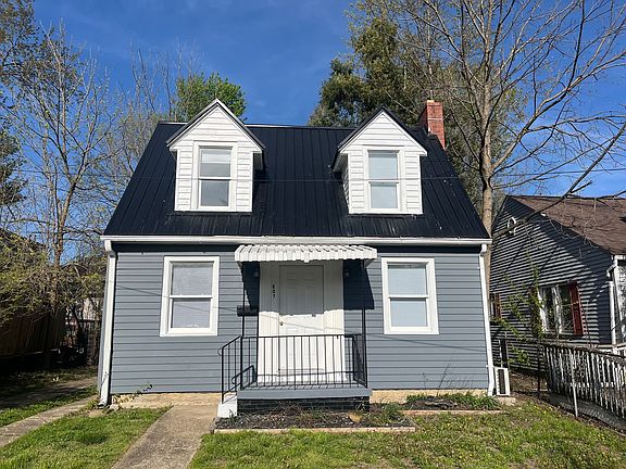 5th image of 807 11th St W