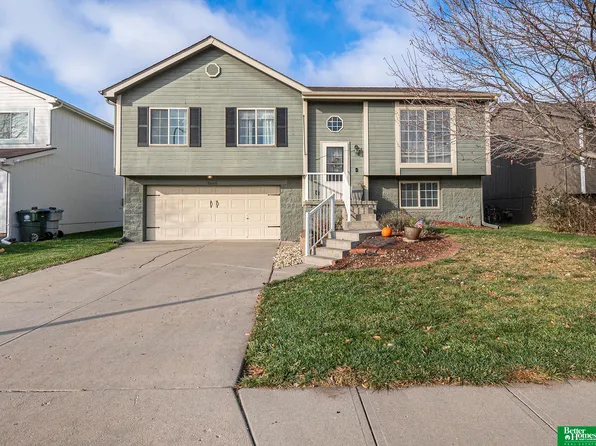 5668 S 188th St, Omaha, NE 68135