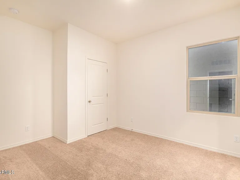 19585 W Annika Dr — Photo 22