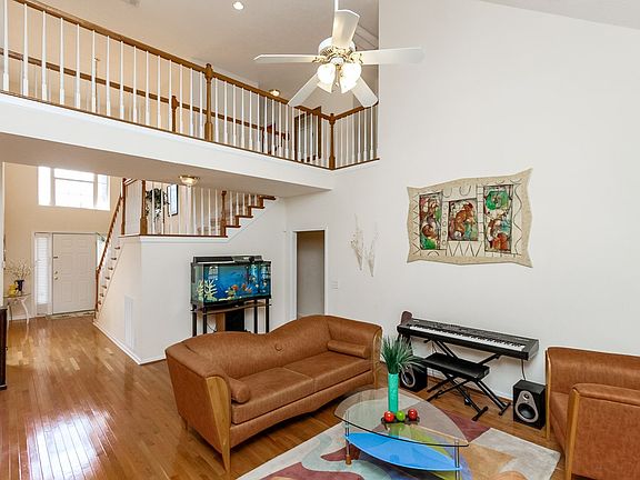 Beautiful Open Floor Plan.
