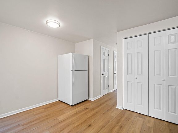 5th image of 8643 Chesapeake Blvd #A