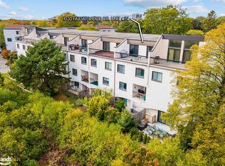 1030 Falgarwood Dr #74, Oakville, ON