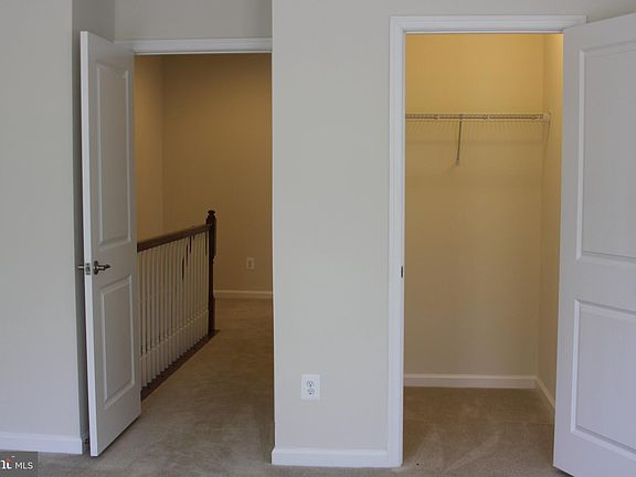 3rd image of 24654 Hutchinson Farm Dr