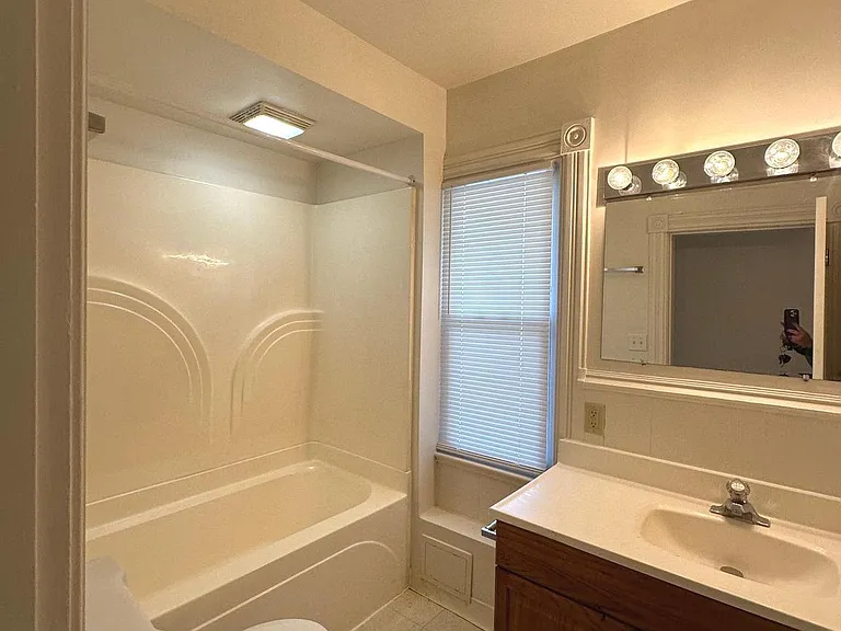 38 Wayside Ave #2 — Photo 28
