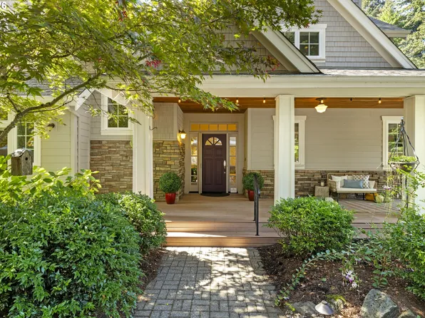 3562 Upper Dr, Lake Oswego, OR 97035