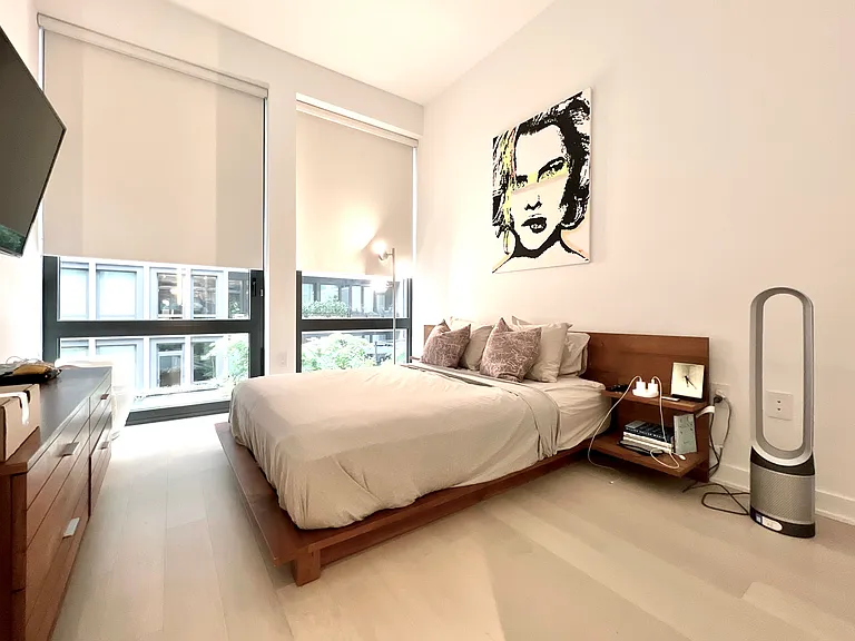 77 Charlton St #N3G — Photo 12