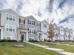 2445 Upland Rd, Hampshire, IL 60140