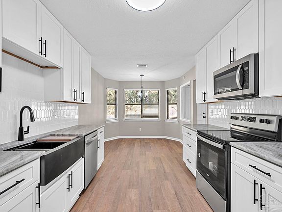 3rd image of 694 Seapine Cir