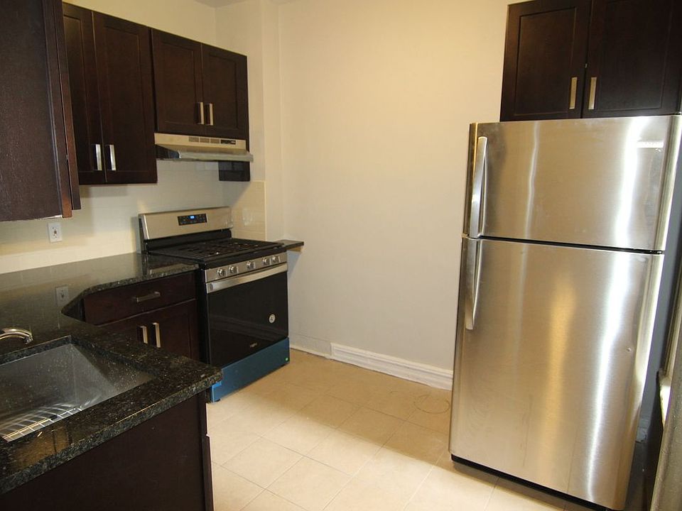 1st image of 39-31 24th St #22