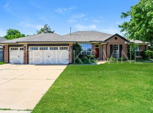 705 Harrier Hawk, Edmond, OK 73003