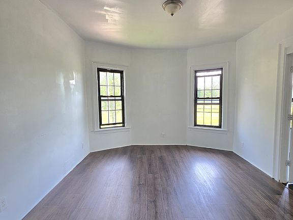 3rd image of 768 Glenwood Ave