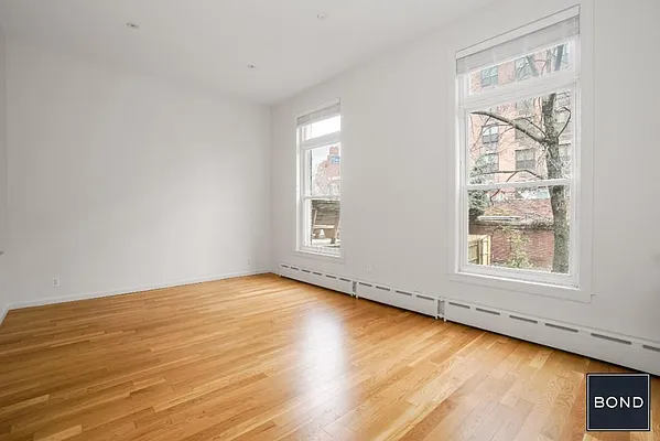 Rented by Bond New York | media 9