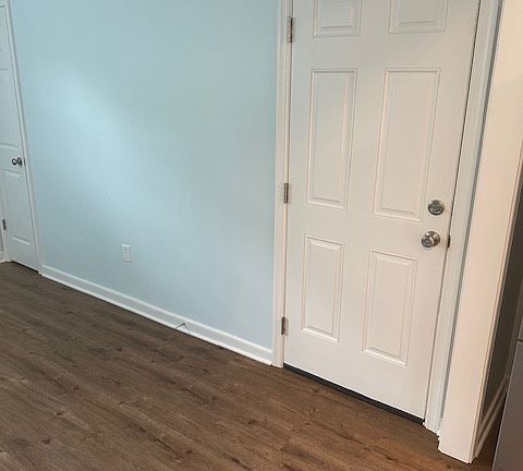 2nd image of 206D Dove St #D