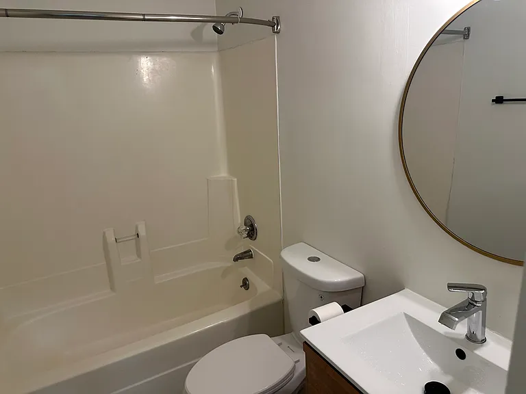 5335 Wayne St #D — Photo 14