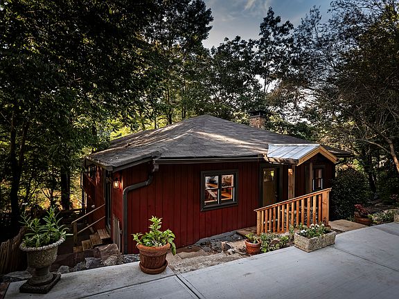 Front side entrance to kitchen on left