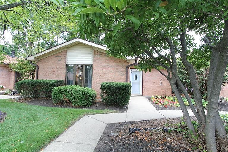 1st image of 1212 Hollowbrook Dr