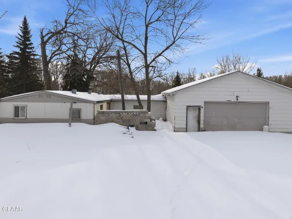 47099 Center St W, East Grand Forks, MN 56721