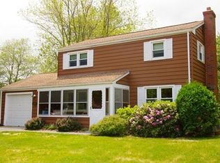 11 Acrebrook Dr, Northampton, MA 01062
