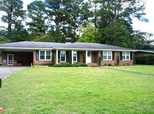 1705 Rosewood Dr, Greenville, NC 27858