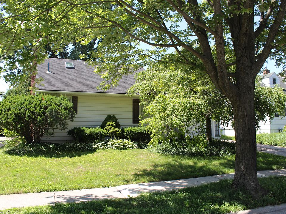 1st image of 1810 Holland St