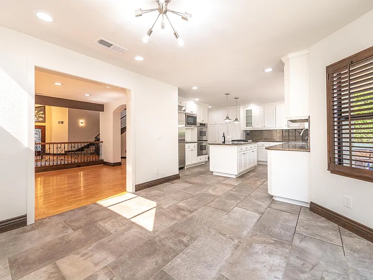 24692 Kings Rd — Photo 42