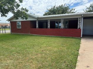 501 Branch Cir W, White Settlement, TX 76108