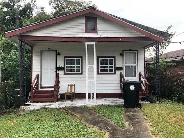 1st image of 1305-07 L B Landry Ave