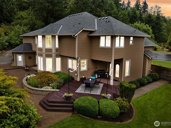 2nd image of 15827 33rd Avenue Ct E