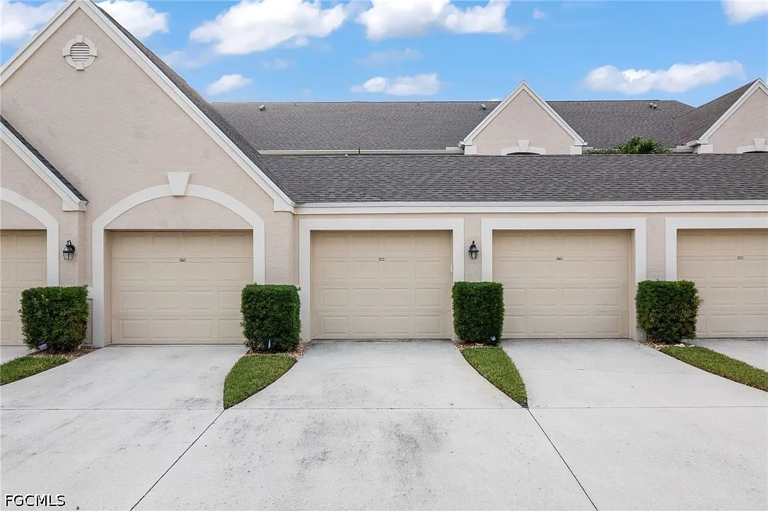 3 bed, 2.0 bath, 1336 sqft, $6,000 — Photo 1