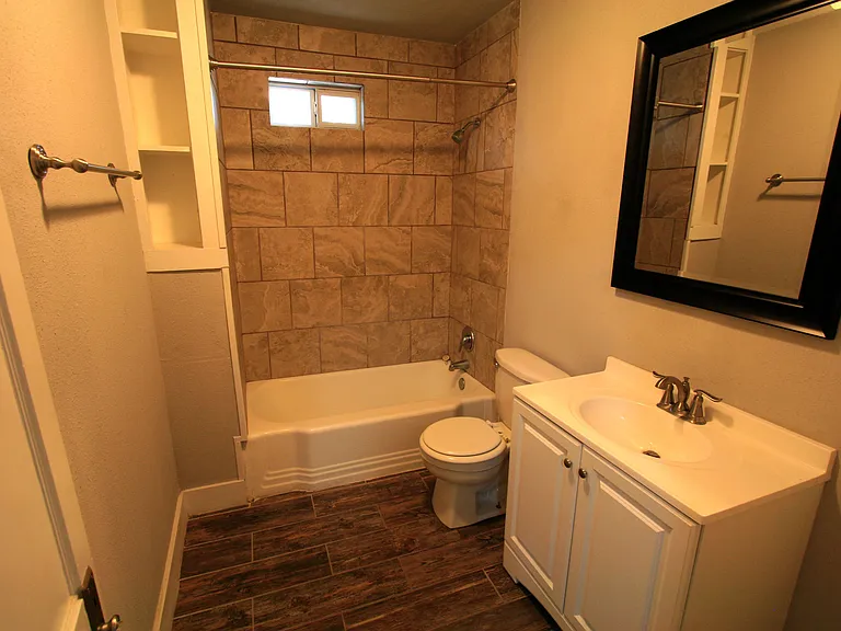305 Gilchrist Ave — Photo 18