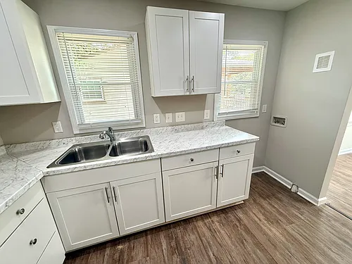 705 Julian St Photo 1