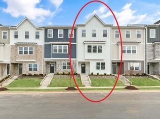 704 Dorset Stream Dr, Fuquay Varina, NC 27526