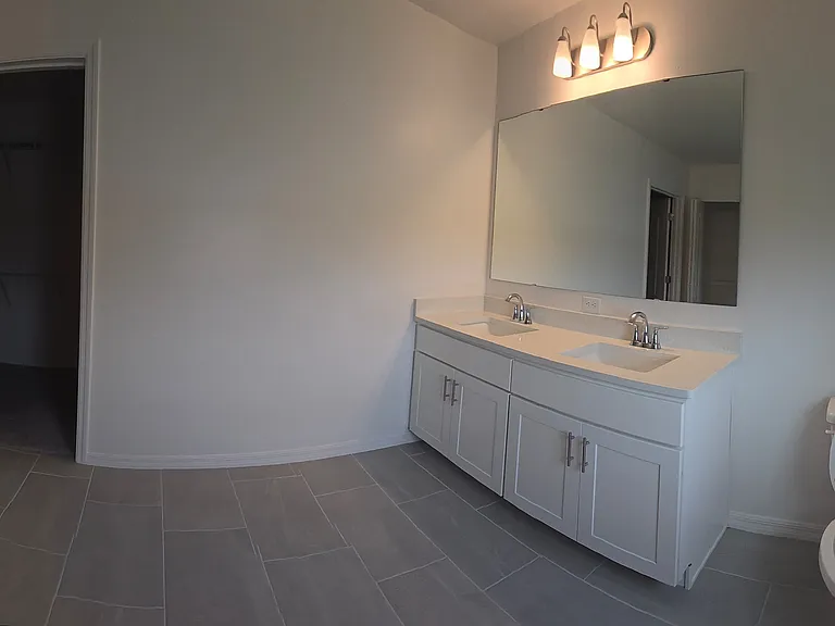 10500 SW Vasari Way — Photo 7
