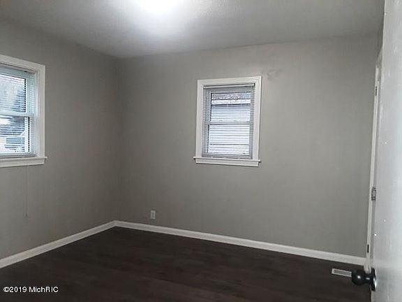 5th image of 1917 Pleasant Dr